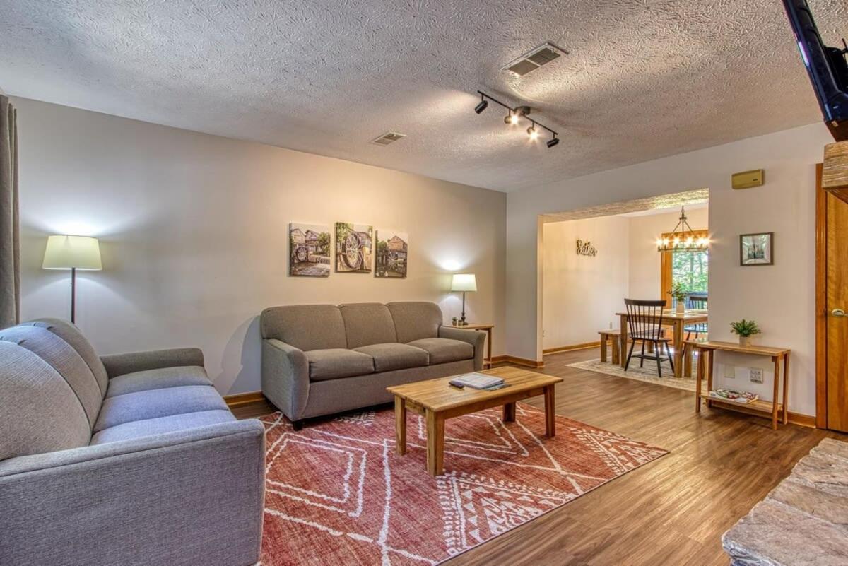 פיג'ן פורג' Pinecrest Townhomes-1King-2Queen Unit-Renovated מראה חיצוני תמונה