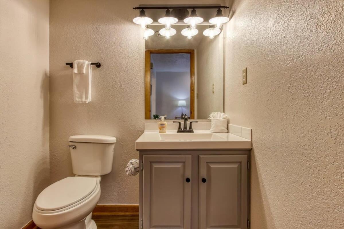 פיג'ן פורג' Pinecrest Townhomes-1King-2Queen Unit-Renovated מראה חיצוני תמונה